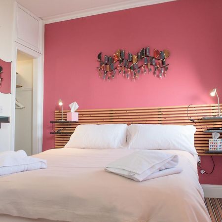Leonardos Guest House Swansea Extérieur photo