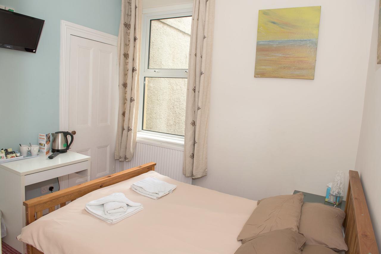 Leonardos Guest House Swansea Extérieur photo