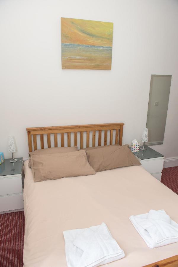 Leonardos Guest House Swansea Extérieur photo
